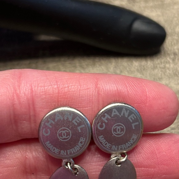229. CHANEL (Clip)Oval Drop Matte Silver Logo Earrings w/coa - Picture 3 of 8